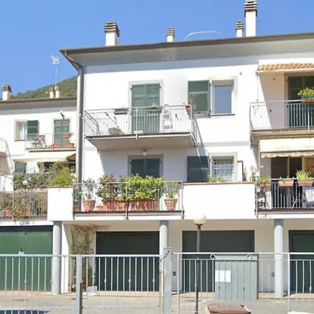 아파트 Casa Sarina Modern With And Sea View Up To 6 Ppl Garage Included