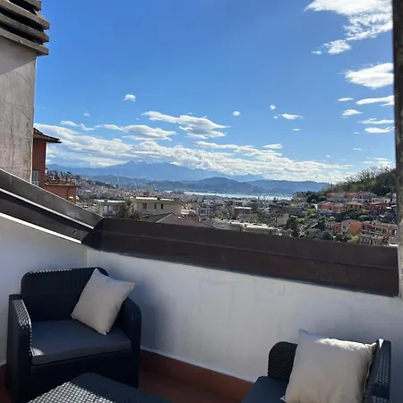 Casa Sarina Modern With And Sea View Up To 6 Ppl Garage Included Lägenhet